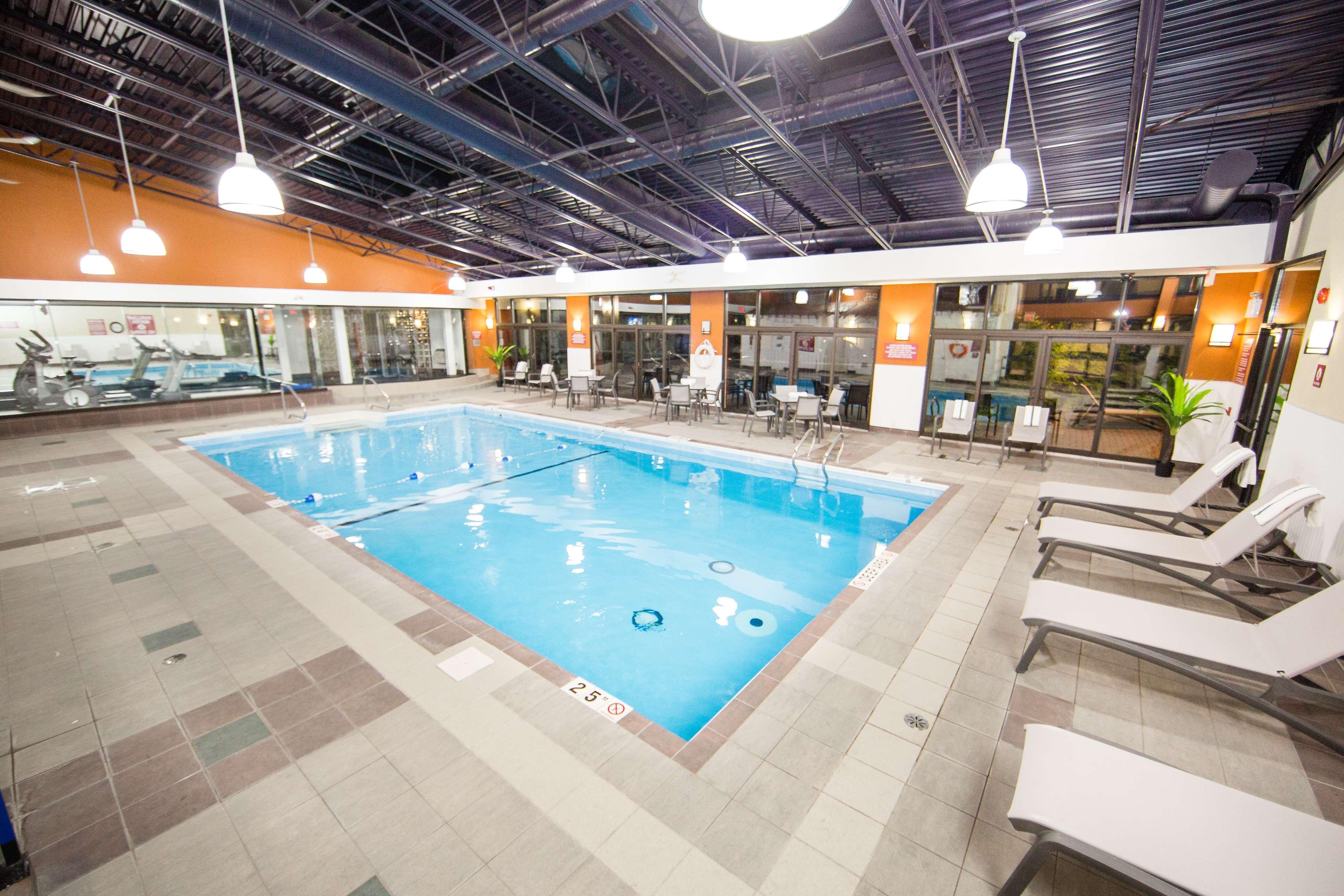 Best Western Plus Ottawa Kanata Hotel And Conference Centre Exterior foto
